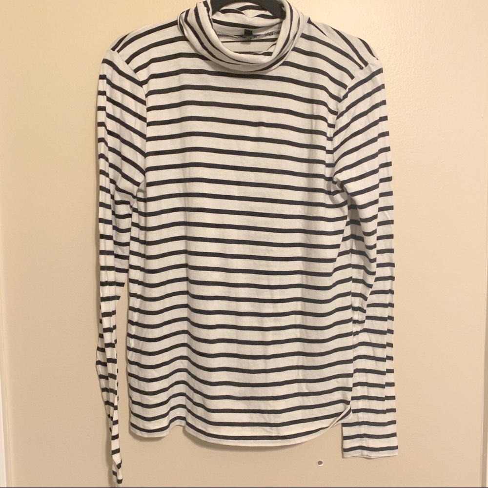 Jcrew black and white striped turtle neck top